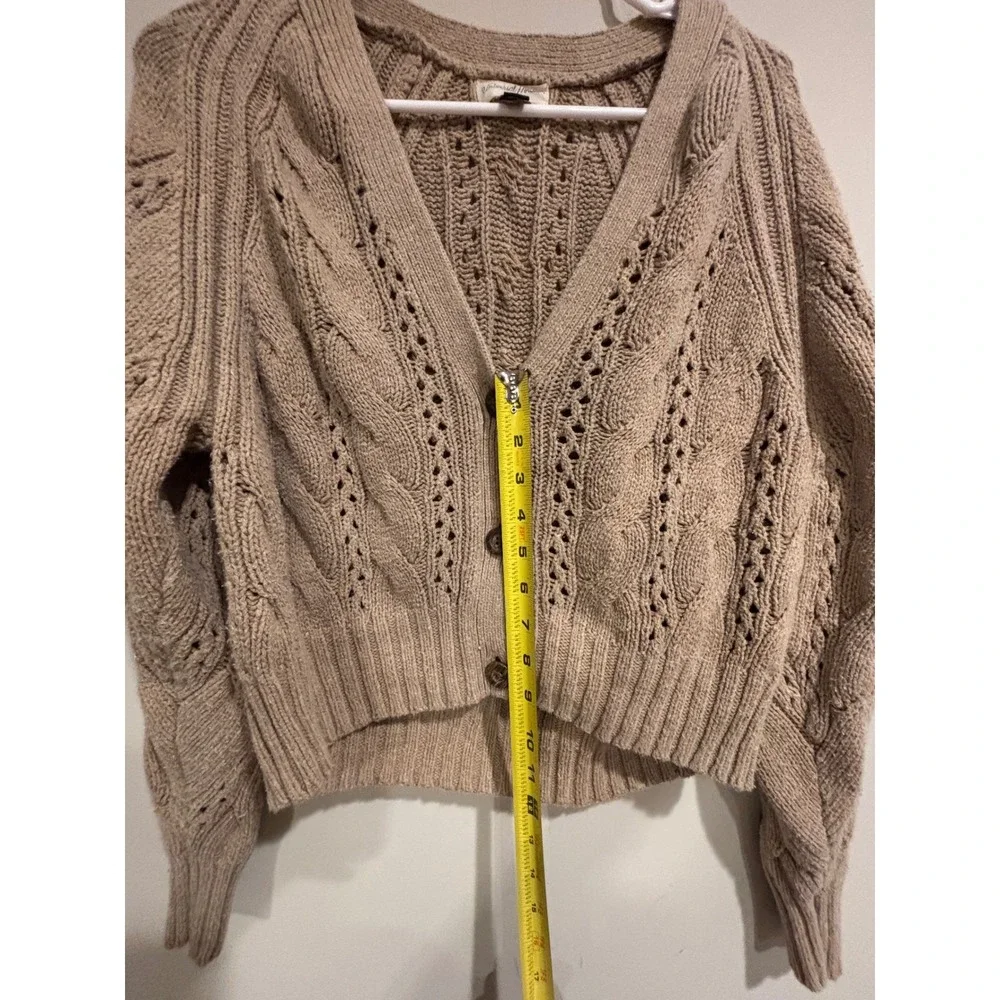 Universal Thread Tan Beige Cable Knit Cardigan Womens Small V-Neck Button - Picture 5 of 6
